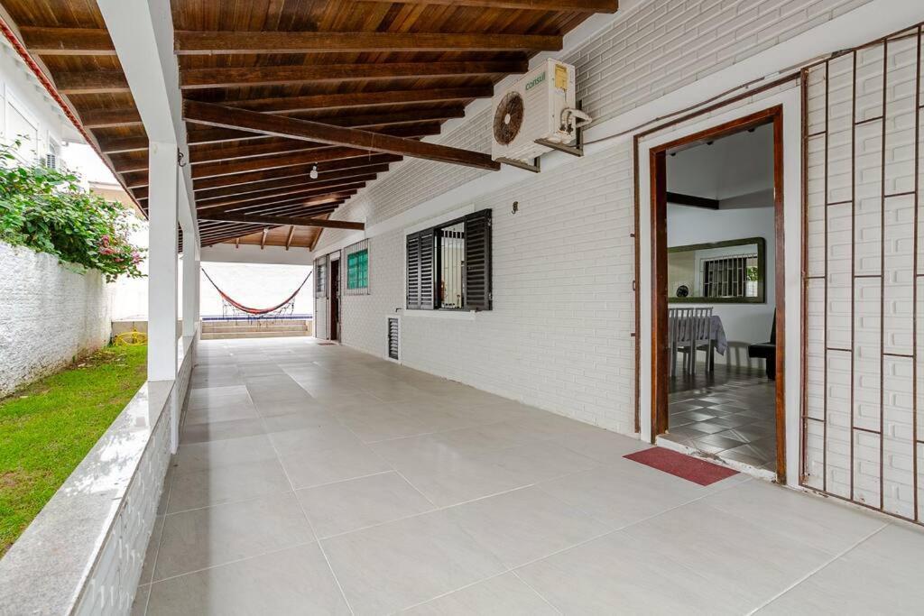 Tranquila, Com Piscina E Jacuzzi Casa de férias