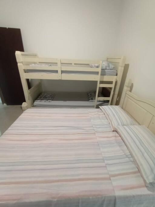 Tranquila, Com Piscina E Jacuzzi