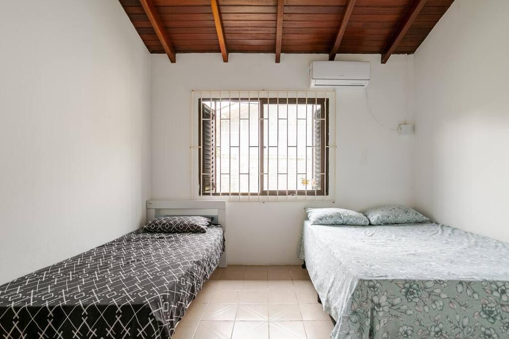 Tranquila, Com Piscina E Jacuzzi Casa de férias