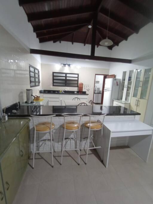 Tranquila, Com Piscina E Jacuzzi Casa de férias *