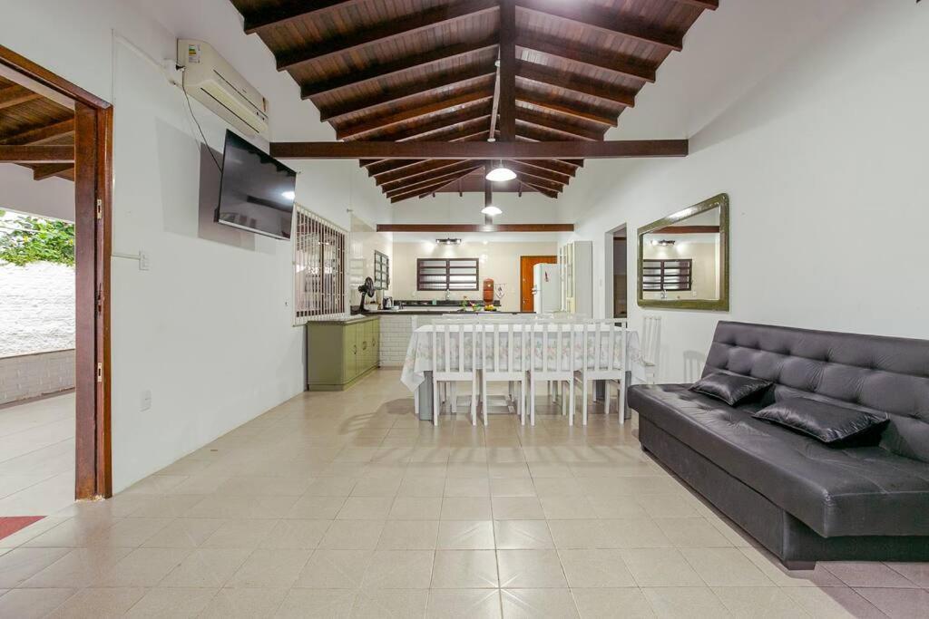 Casa de férias Tranquila, Com Piscina E Jacuzzi Florianopolis
