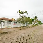 Praia Tranquila, Com Piscina E Jacuzzi